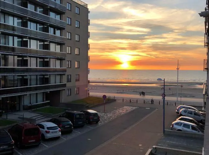 « Les 3 Moussaillons » Appartement 2 Ch Coxyde